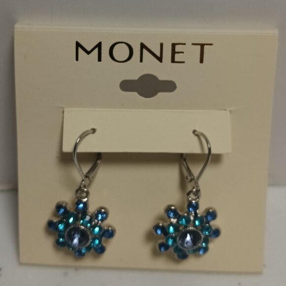 MONET Jewelry - MONET FLOWER BURST EARRINGS
